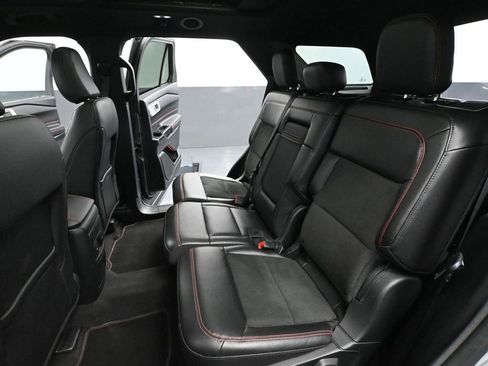 Used 2022 Ford Explorer ST-Line w/ Class IV Trailer Tow Package image 40