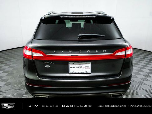 Used 2018 Lincoln MKX Reserve w/ Lincoln MKX Climate Package FWD image 28