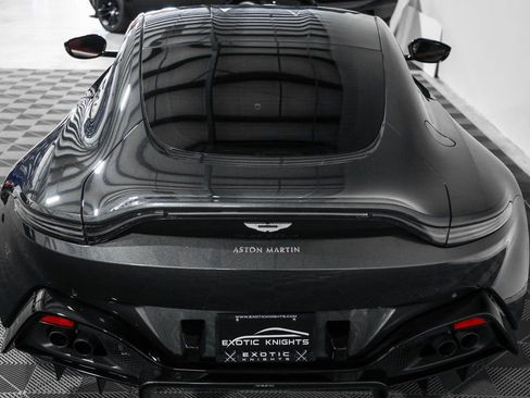 Used 2020 Aston Martin V8 Vantage Coupe image 23