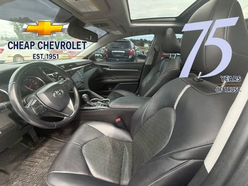 Used 2019 Toyota Camry XSE FWD image 8