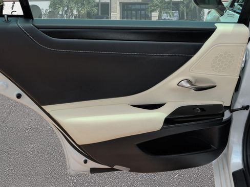 Used 2022 Lexus ES 350 w/ Premium Package FWD image 24