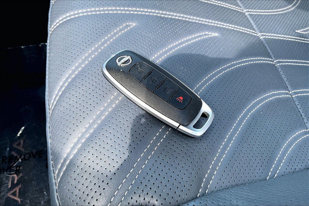 Used 2024 Nissan Ariya AWD image 36