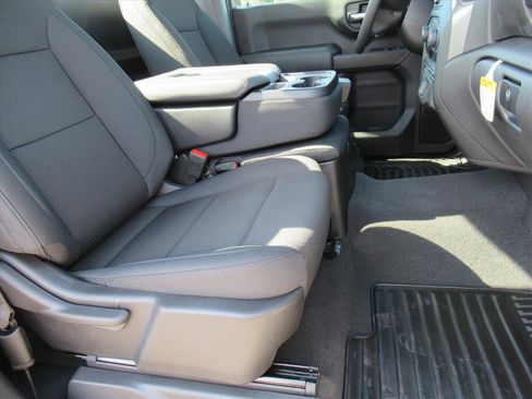 New 2025 Chevrolet Silverado 1500 W/T image 10