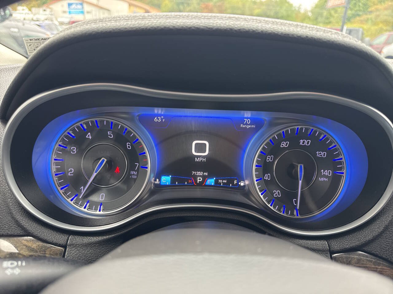 Used 2017 Chrysler 300 C w/ Safetytec Plus Group AWD/4WD image 32