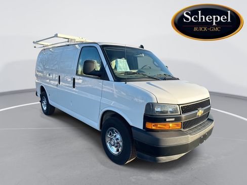 Used 2020 Chevrolet Express 2500 image 1