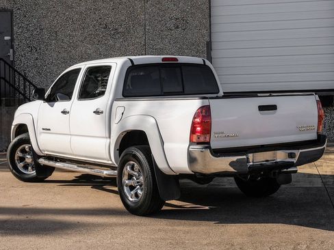 Used 2006 Toyota Tacoma PreRunner RWD image 10