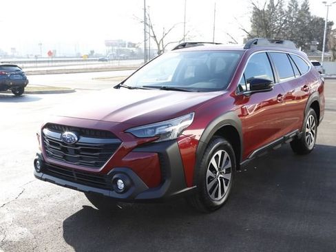 Used 2025 Subaru Outback Premium w/ Popular Package #1A AWD/4WD image 9