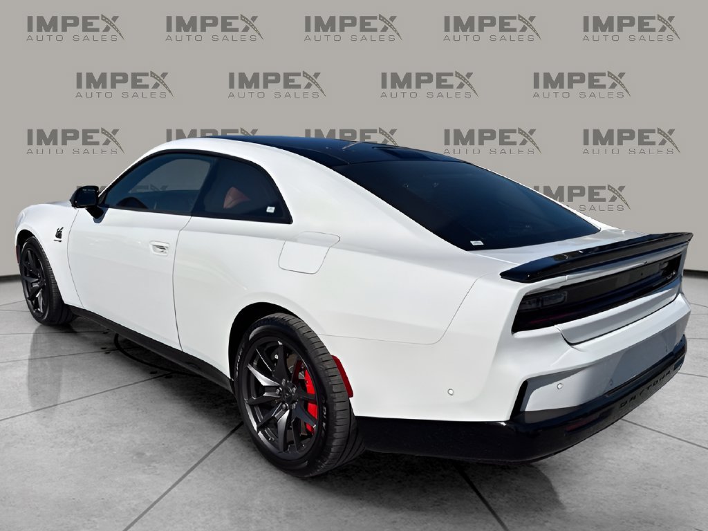 Used 2024 Dodge Charger Daytona Scat Pack w/ Plus Group AWD/4WD image 3