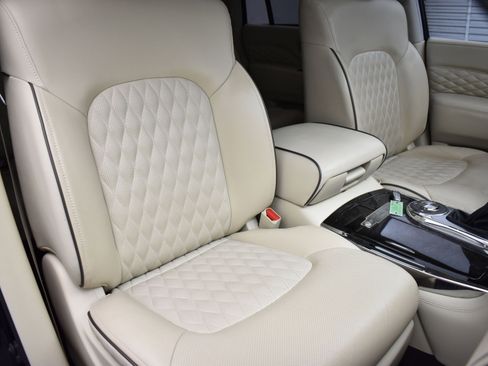 Used 2019 INFINITI QX80 Luxe w/ 22" Wheel Package image 39