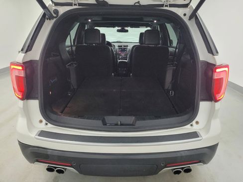 Used 2018 Ford Explorer Platinum AWD/4WD image 29