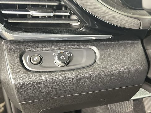 Used 2024 Buick Envista Avenir FWD image 22