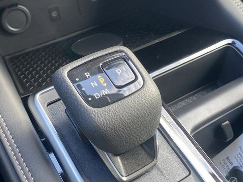 New 2026 Nissan Pathfinder Platinum image 10