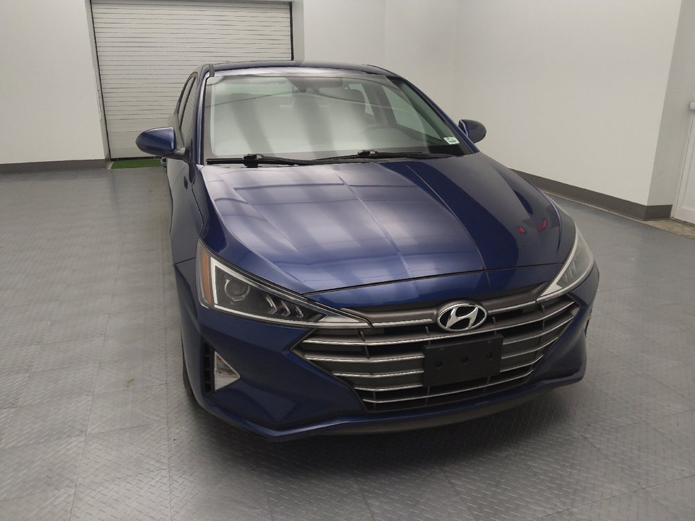 Used 2020 Hyundai Elantra SE FWD image 14