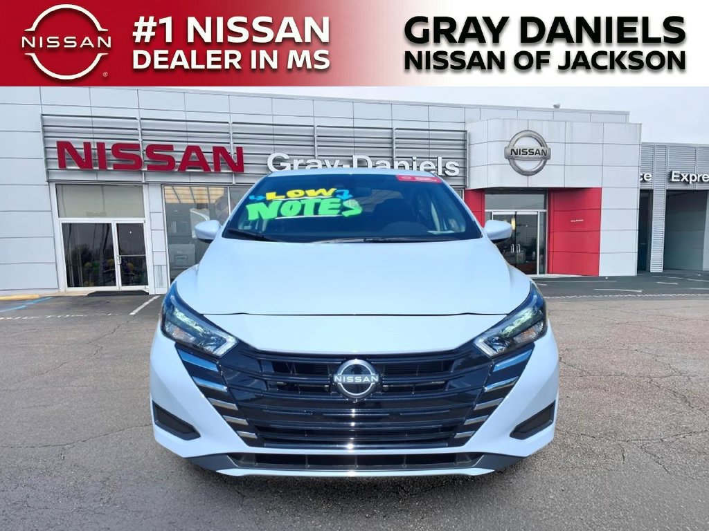 Used 2025 Nissan Versa SV w/ Trunk Package FWD image 2