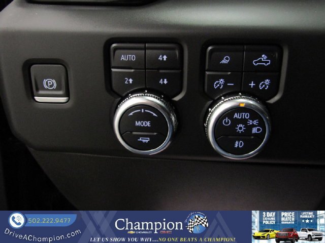 Used 2025 GMC Sierra 1500 Denali w/ Denali Reserve Package AWD/4WD image 36
