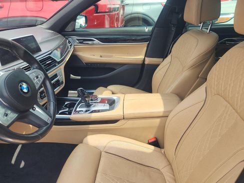 Used 2020 BMW 750i xDrive w/ Executive Package AWD/4WD image 4
