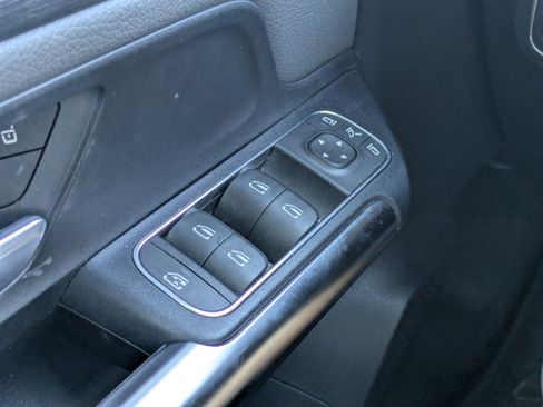 Certified 2022 Mercedes-Benz GLA 35 AMG 4MATIC image 28