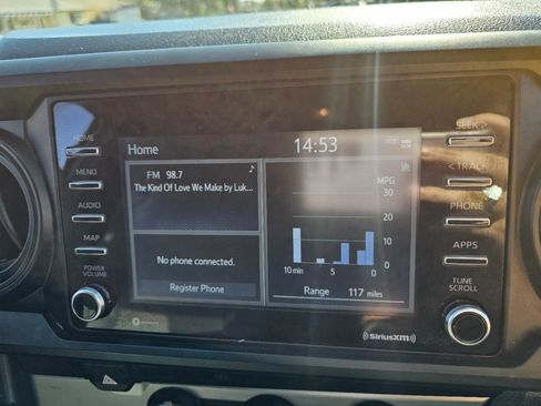 Used 2022 Toyota Tacoma SR image 7