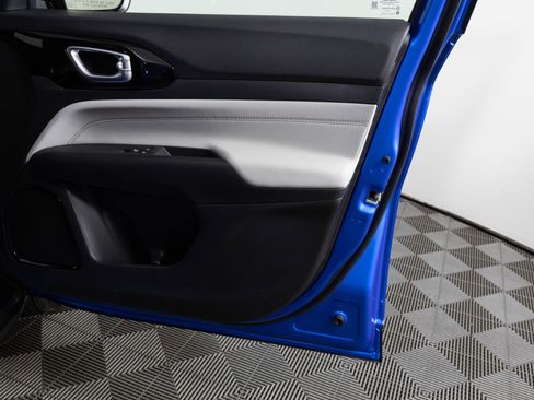 New 2026 Jeep Compass Limited image 31