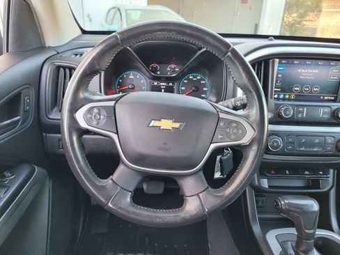 Used 2021 Chevrolet Colorado LT RWD image 16