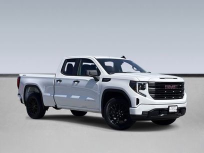 New 2026 GMC Sierra 1500 Pro w/ Graphite Edition