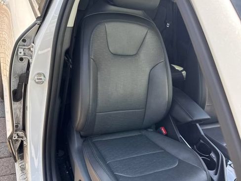 Certified 2023 Kia Niro Wave FWD image 14