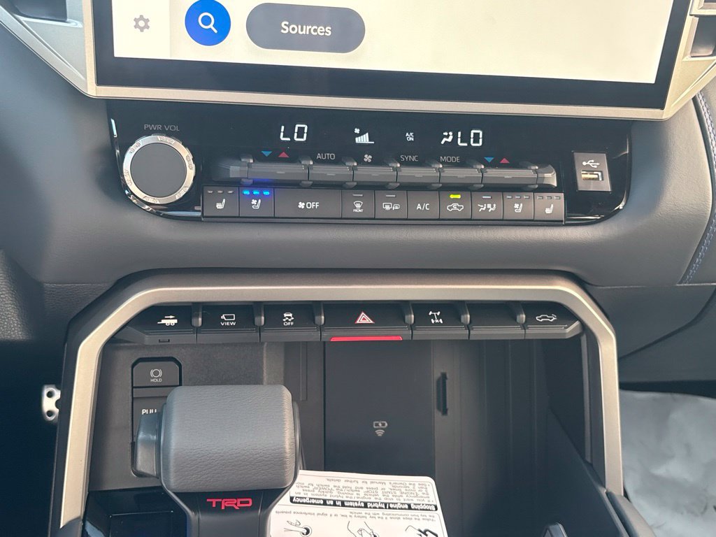 New 2026 Toyota Tundra Platinum AWD/4WD image 14