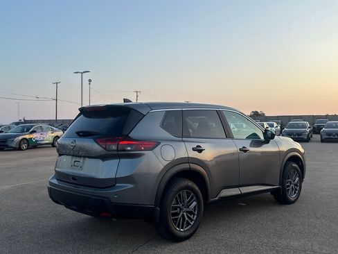 Certified 2024 Nissan Rogue S FWD image 22