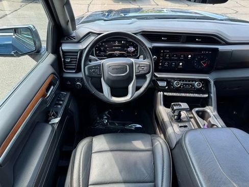 Used 2023 GMC Sierra 1500 Denali w/ Denali Reserve Package AWD/4WD image 10