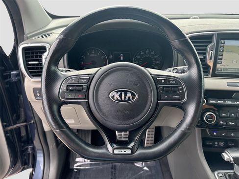 Used 2017 Kia Sportage SX image 12