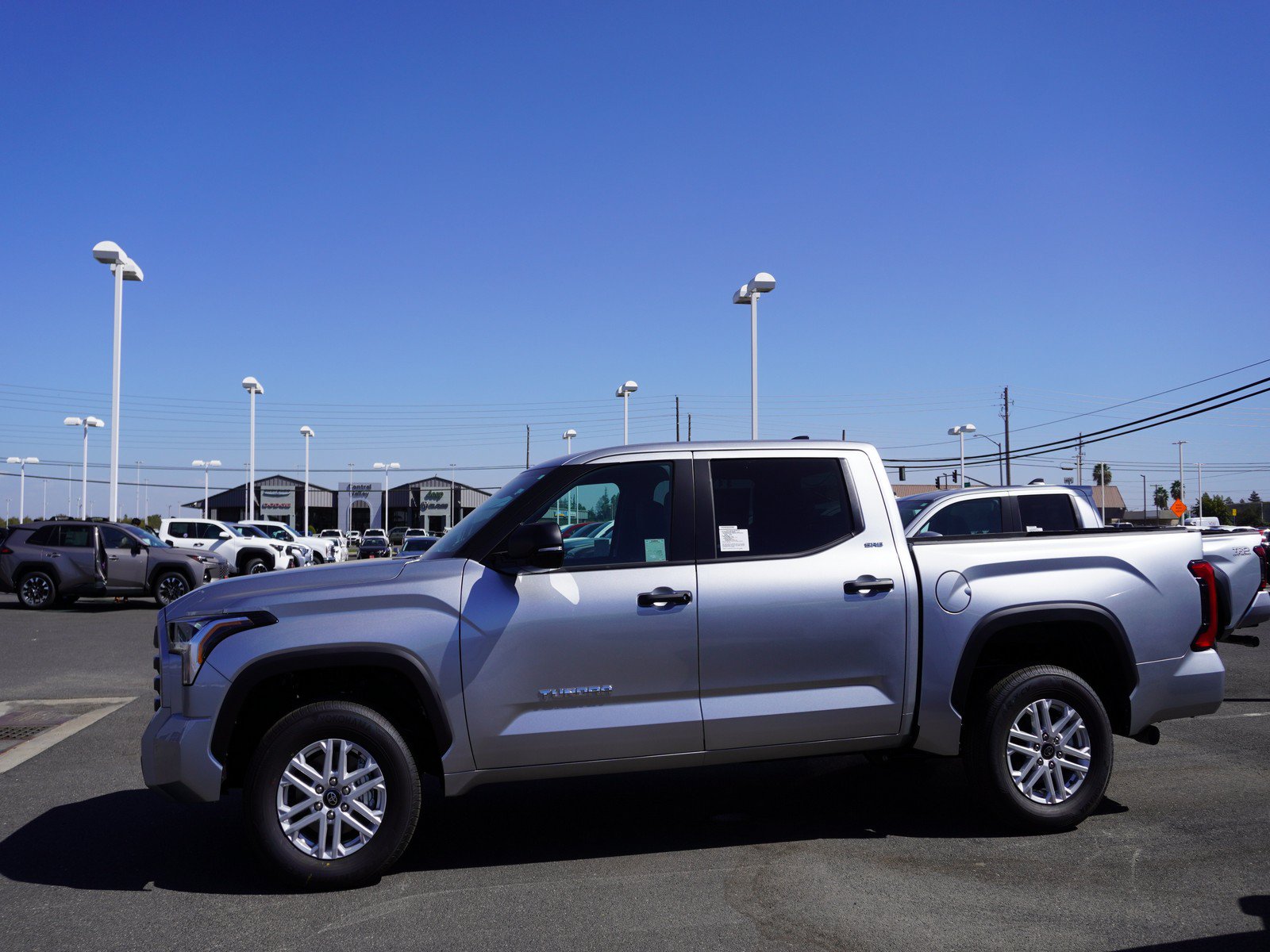 New 2026 Toyota Tundra SR5 w/ SR5 Convenience Package AWD/4WD image 6