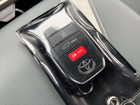 Used 2025 Toyota 4Runner Trailhunter AWD/4WD image 36