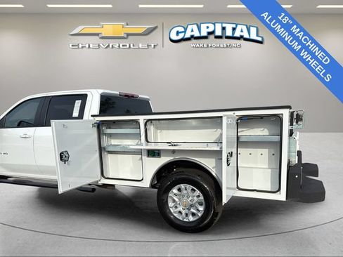 Used 2025 Chevrolet Silverado 3500 LT w/ Safety Package AWD/4WD image 12