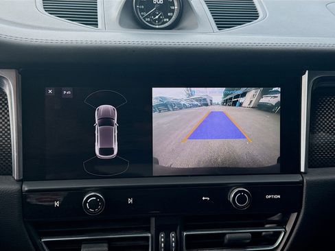 Used 2023 Porsche Macan S w/ Premium Package Plus image 14