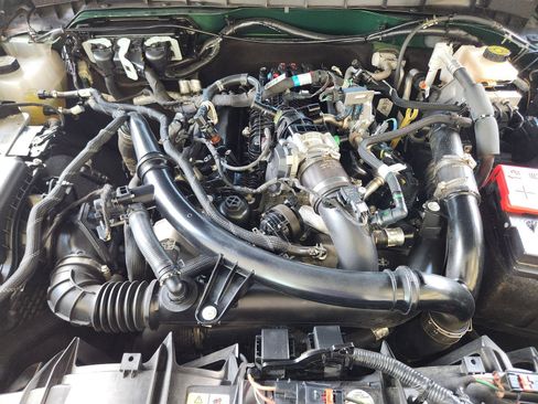 Used 2024 Ford Bronco Badlands AWD/4WD image 35