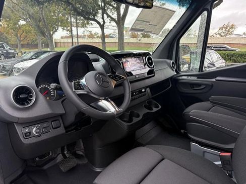 New 2026 Mercedes-Benz Sprinter 2500 image 7