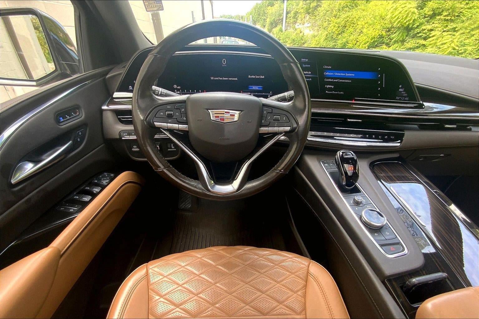 Used 2021 Cadillac Escalade Premium Luxury w/ Driver Assist Tech Package AWD/4WD image 5