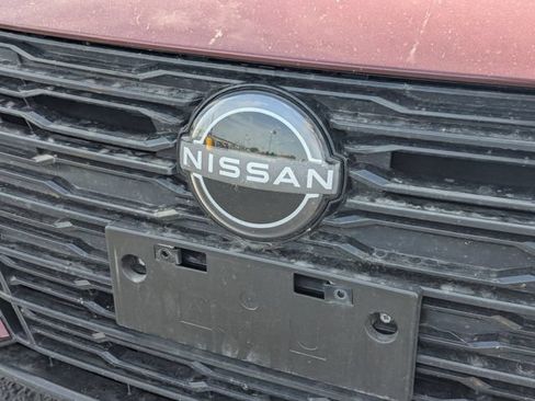 Used 2024 Nissan Altima 2.5 SV FWD image 11