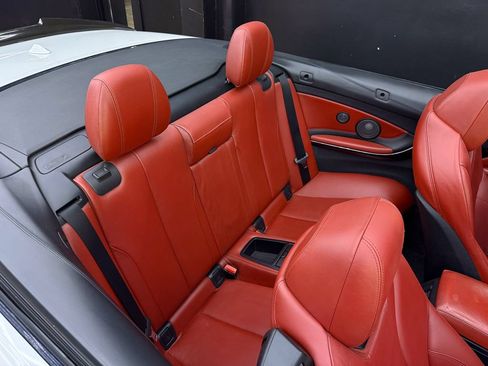 Used 2015 BMW M4 Convertible RWD image 24