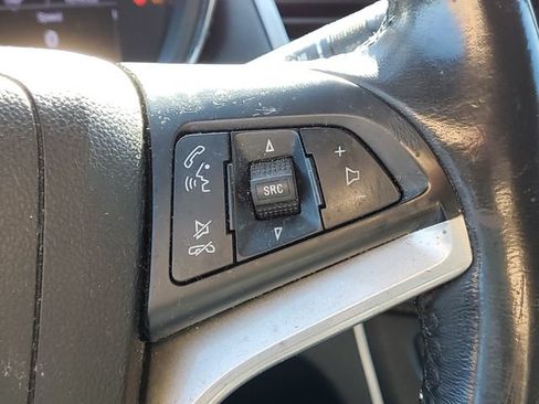 Used 2019 Chevrolet Trax LT w/ LT Convenience Package FWD image 17