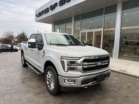 Used 2024 Ford F150 Lariat w/ FX4 Off-Road Package image 2