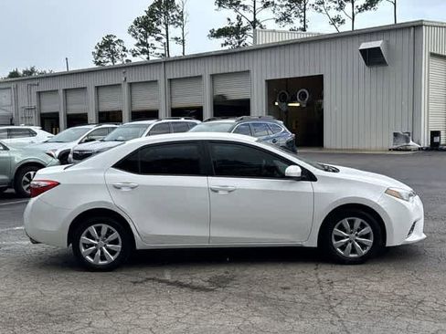 Used 2015 Toyota Corolla LE FWD image 7