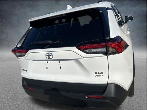 Used 2025 Toyota RAV4 XLE w/ Weather Package AWD/4WD image 8