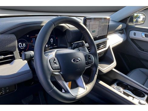 New 2026 Ford Explorer Active w/ Active Comfort Package AWD/4WD image 36