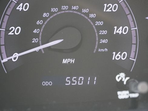 Used 2012 Toyota Avalon Limited FWD image 18