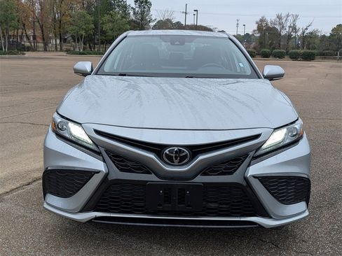 Used 2024 Toyota Camry XSE image 3