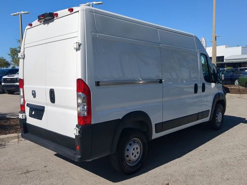 Used 2023 RAM ProMaster 2500 w/ Convenience Group image 5
