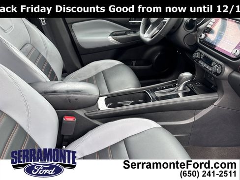 Used 2023 Nissan Kicks SR w/ SR Premium Package image 16