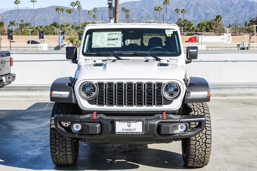 New 2026 Jeep Gladiator Rubicon w/ Steel Bumper Group AWD/4WD image 3