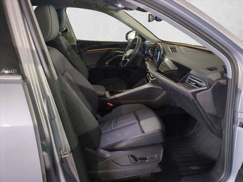 Certified 2025 Audi Q5 Premium w/ Convenience Package AWD/4WD image 27
